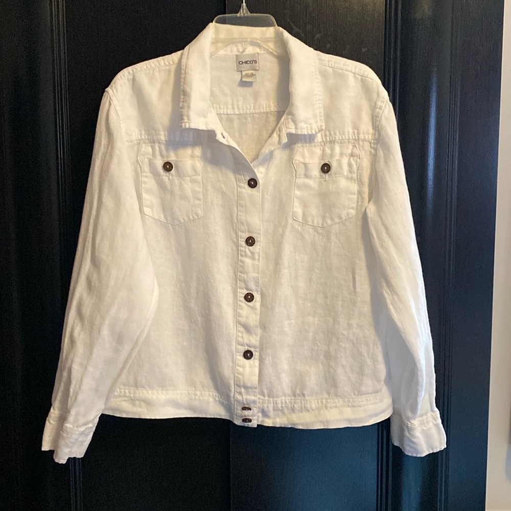 White linen jacket by Chicos size 3